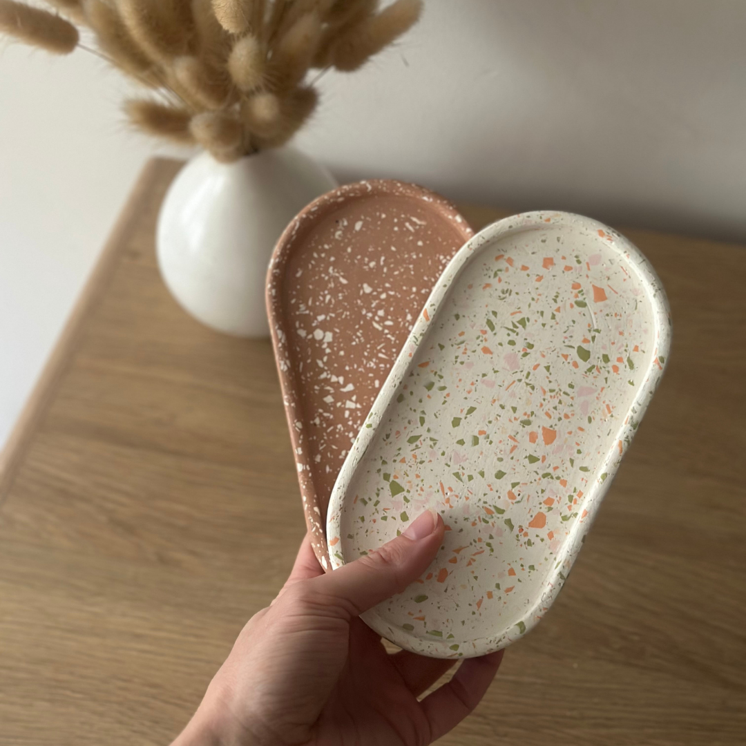 Підставка для ювелірних прикрас Овальна TERRAZZO