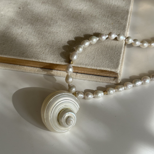🐚 Siren’s Tale – Pearl and Shell Necklace