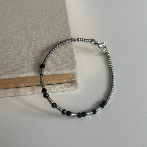Morse Code Bracelet – Hematite & Onyx | 2 words