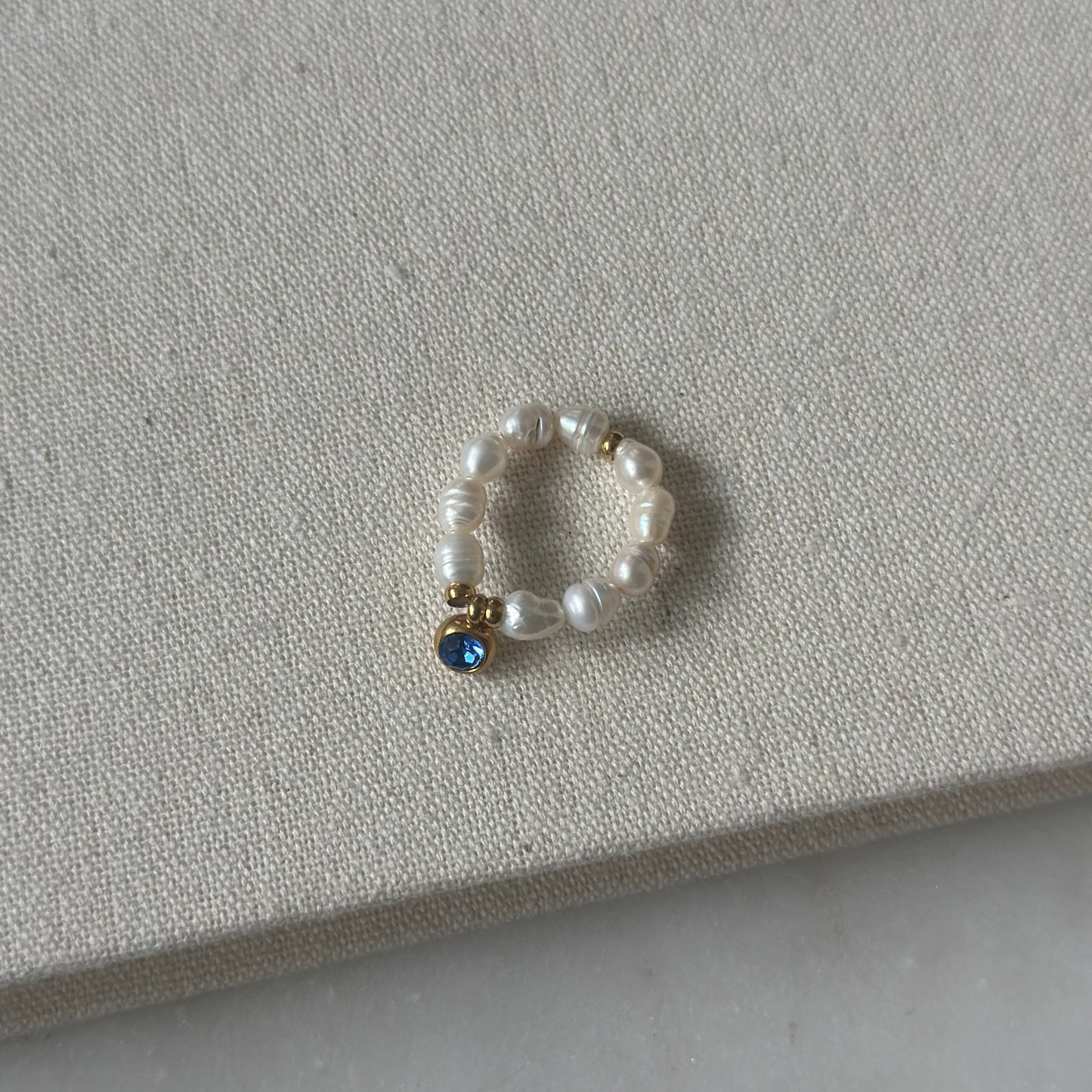 Pierścionek PEARL & BLUE CRYSTAL DOT
