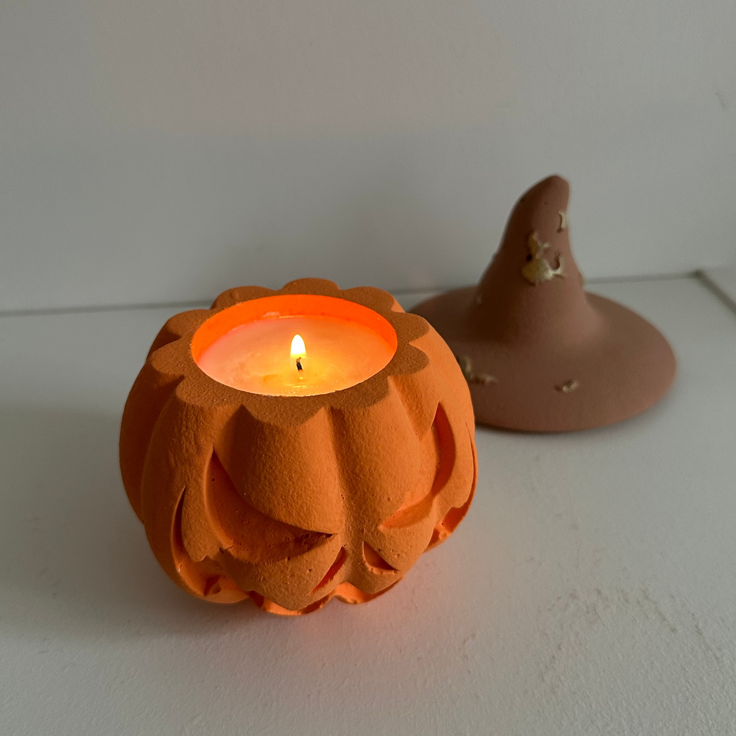 Halloween – Świeca Sojowa Dynia z Kapeluszem