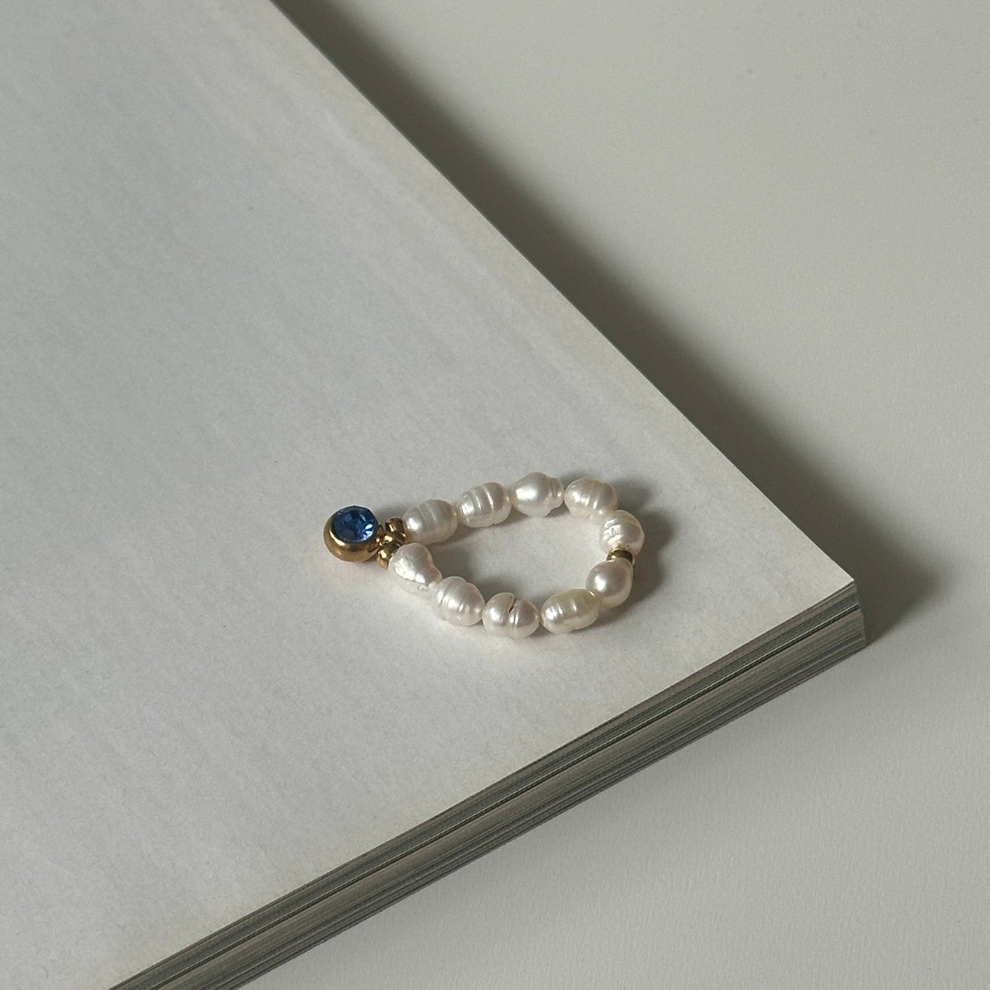 Pierścionek PEARL & BLUE CRYSTAL DOT