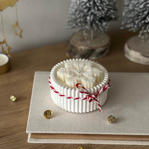 Świeca Sojowa Dekoracyjna – Śnieżynka