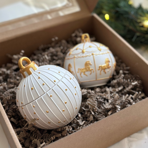 Zestaw Prezentowy Świąteczny: Bombka Świąteczna + Bombka Z Konikami