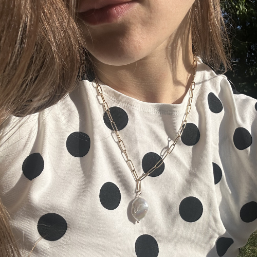 Naszyjnik Baroque – Perła Barokowa na Łańcuszku 🐚