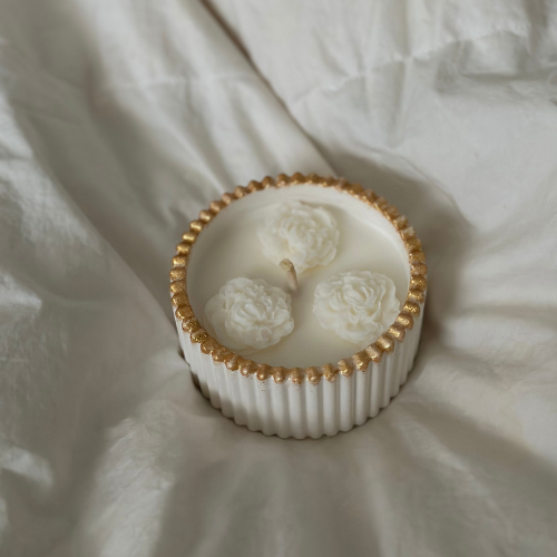 Świeca Sojowa Dekoracyjna – Piwonie Gold