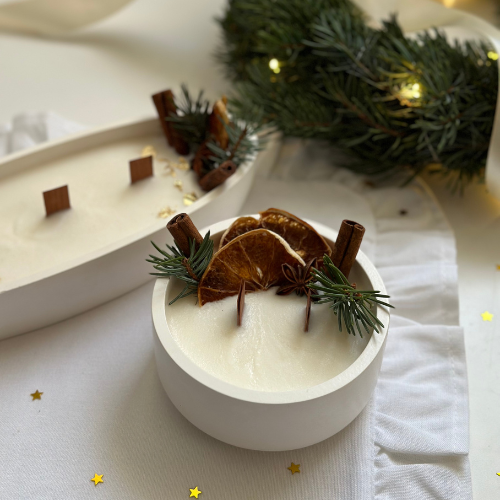 Zestaw Prezentowy Świąteczny: Świeca Korzenna i Świeca Zimowy Wieczór