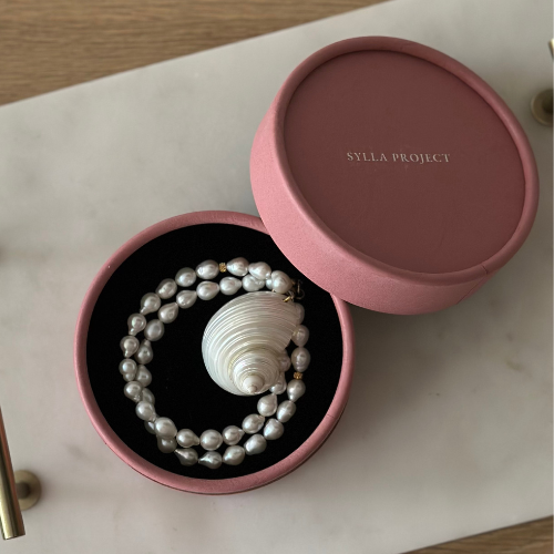 🐚 Siren’s Tale – Pearl and Shell Necklace