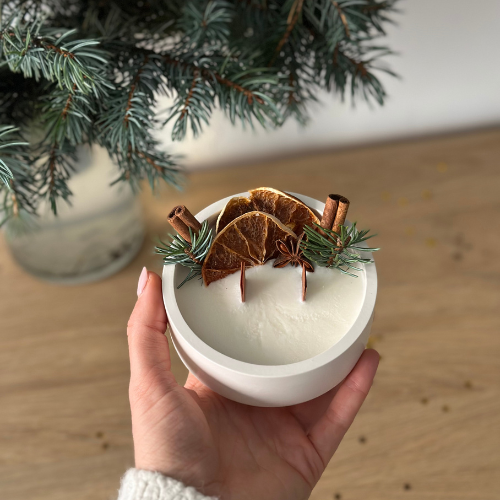 Zestaw Prezentowy Świąteczny: Świeca Domek Piernikowy i Świeca Korzenna