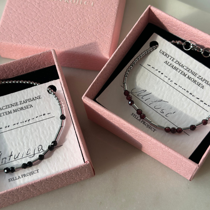 Morse Code Bracelet - Hematite & Onyx | 1 word