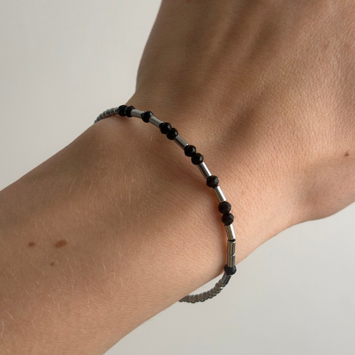 Morse Code Bracelet – Hematite & Onyx | 2 words