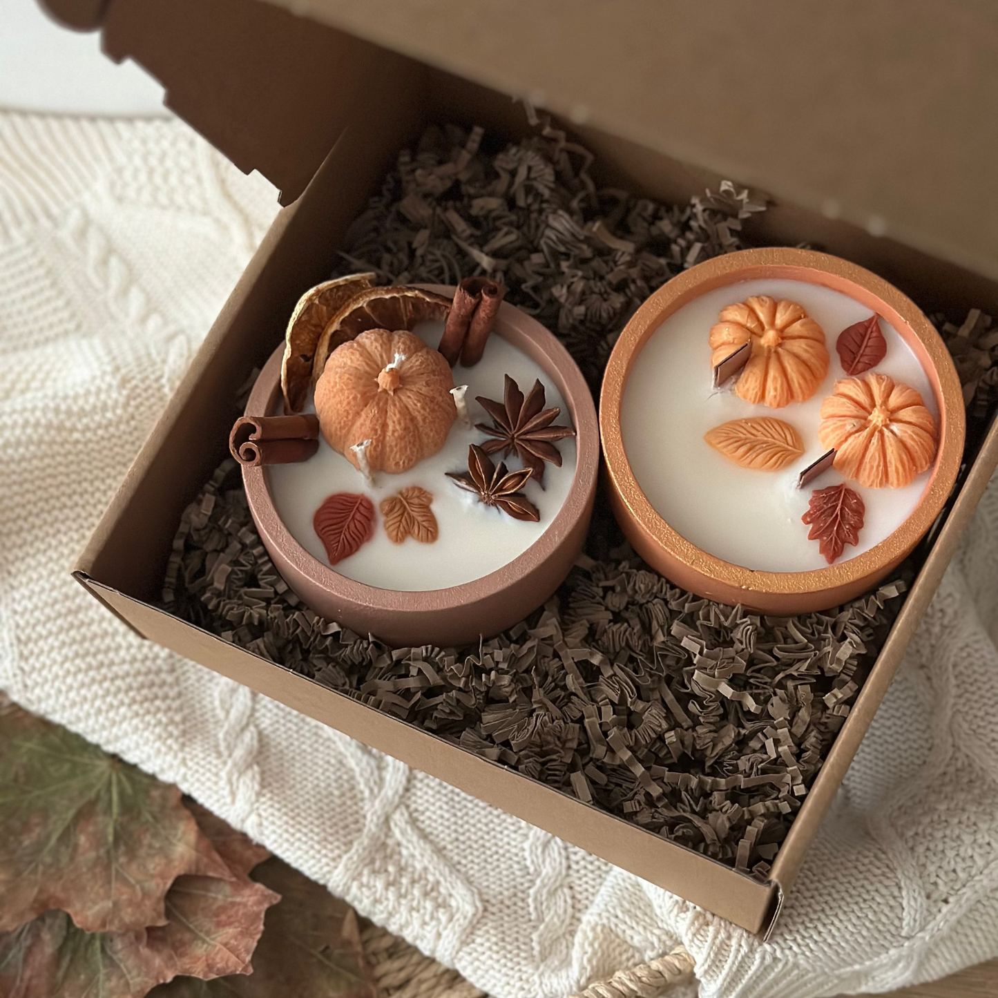 Zestaw Dekoracyjnych Świec Sojowych – Dynie, Liście & Przyprawy