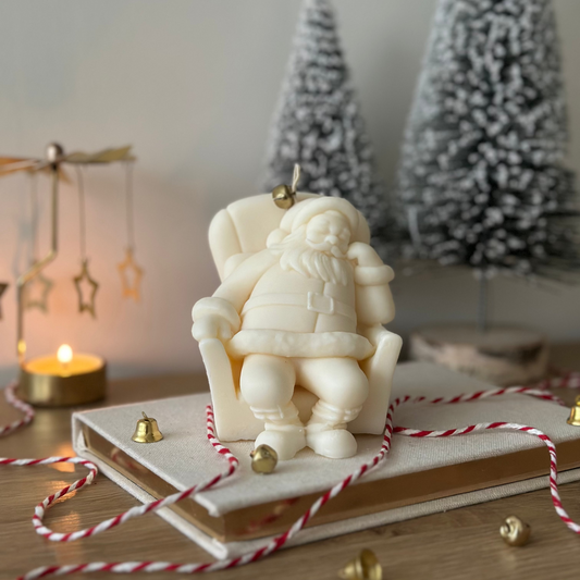 Mikołaj w Fotelu - Świeca Sojowa