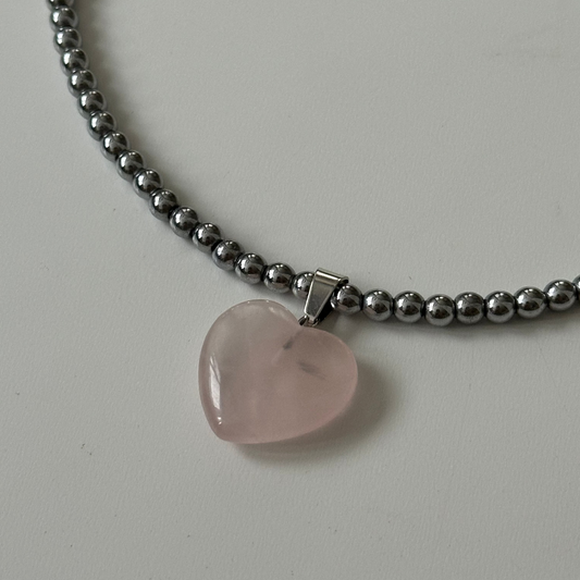 Naszyjnik Cuore – Kwarc Różowy & Hematyt