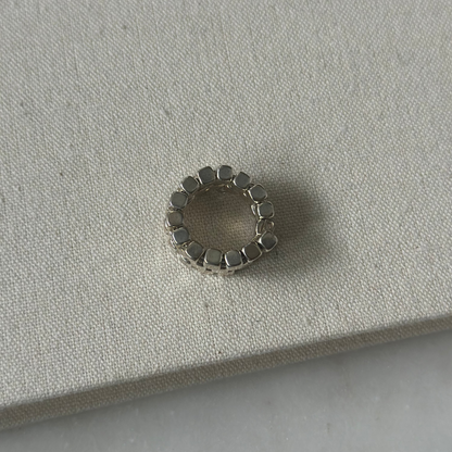 Pierścionek HEMATITE CUBES