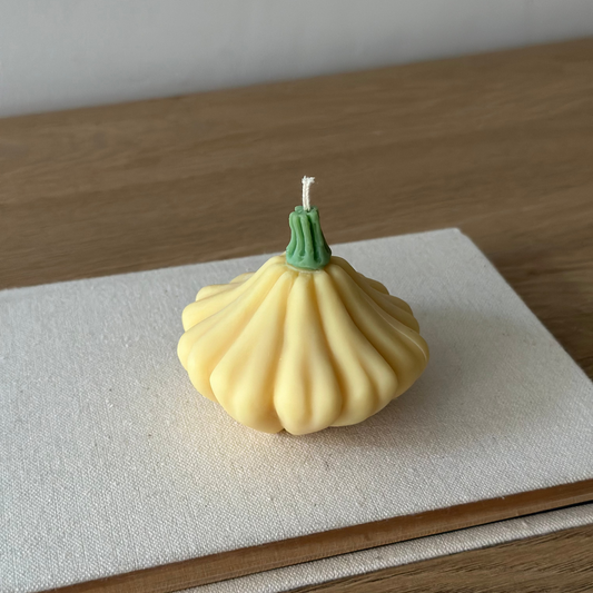 Pumpkin Patison – Świeca Sojowa w Kształcie Dyni Patison