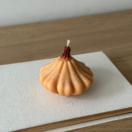 Pumpkin Patison – Świeca Sojowa w Kształcie Dyni Patison