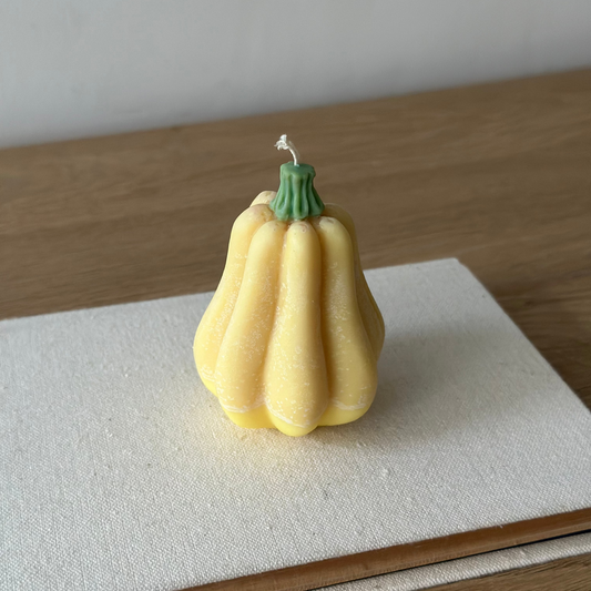 Pumpkin Butternut – Świeca Sojowa w Kształcie Podłużnej Dyni