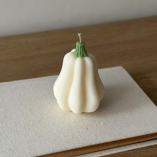 Pumpkin Butternut – Świeca Sojowa w Kształcie Podłużnej Dyni