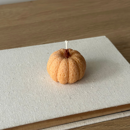 Pumpkin Medium – Średnia Świeca Sojowa Dynia