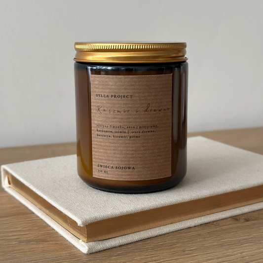 Świeca Sojowa 250 ml – Kaszmir i drewno