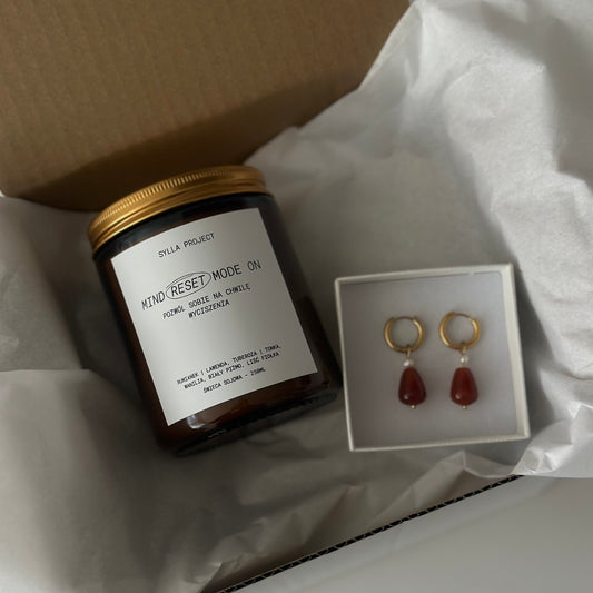 Zestaw Świeczka Mind Reset Mode On i Kolczyki Pearl & Agate